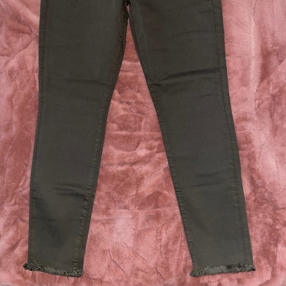 7 For All Mankind Jeans - Picture 7 of 7